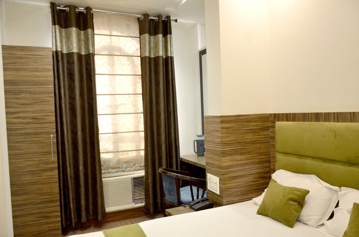 Prayagraj  Hotel  Booking on call 9026807267